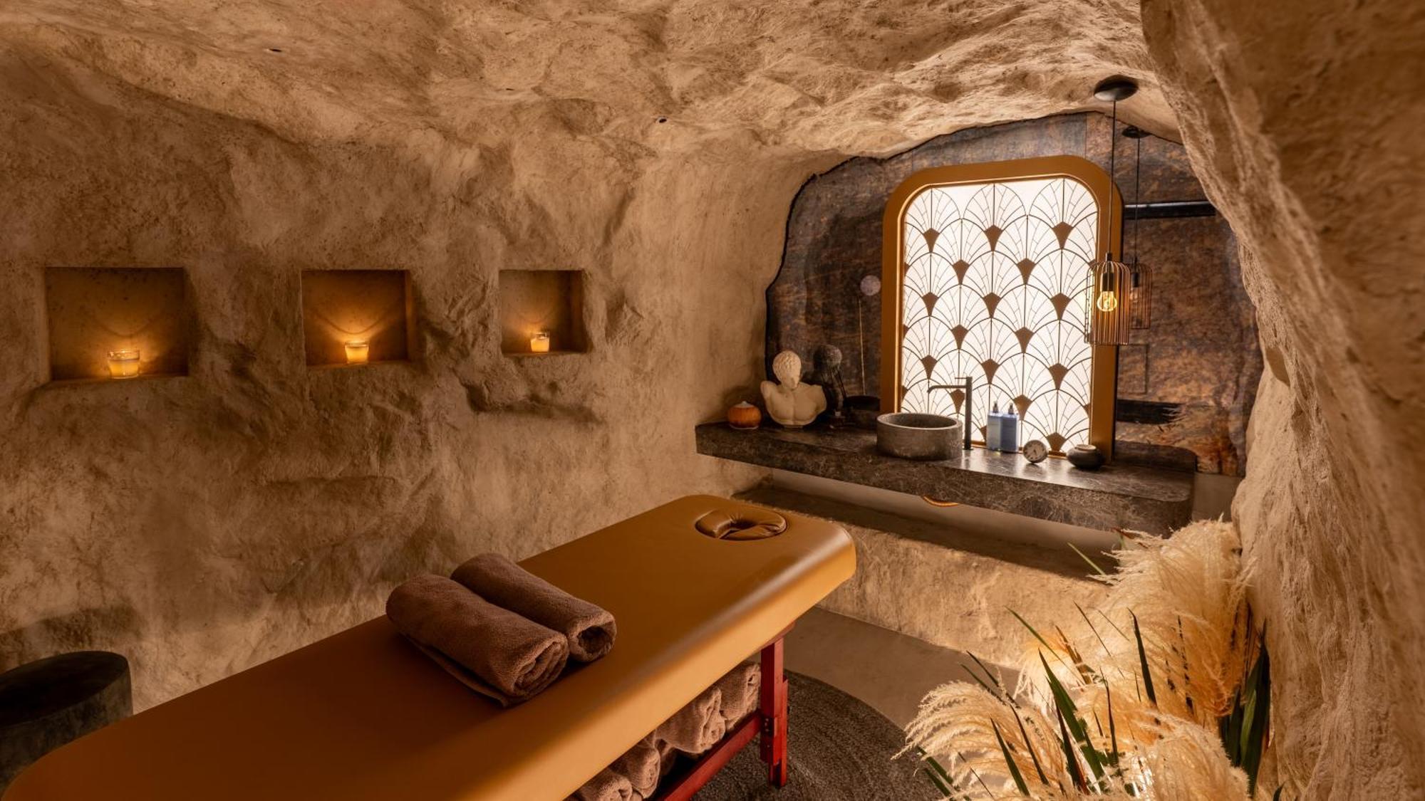 Отель Gatsby Афины Экстерьер фото The spa at the Hotel de la Poste