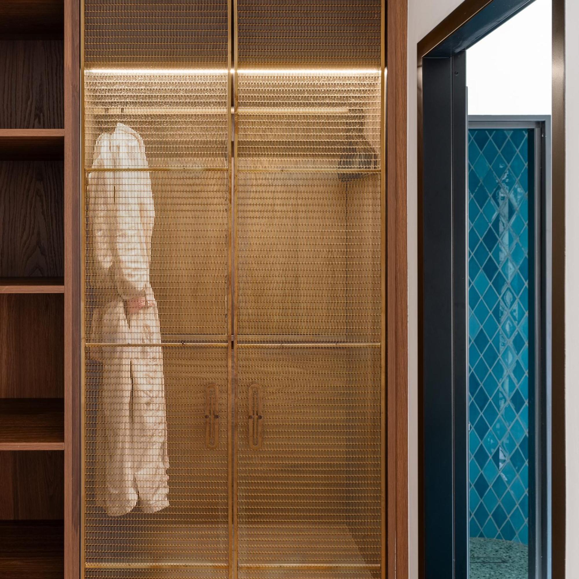 Отель Gatsby Афины Экстерьер фото Wire doors